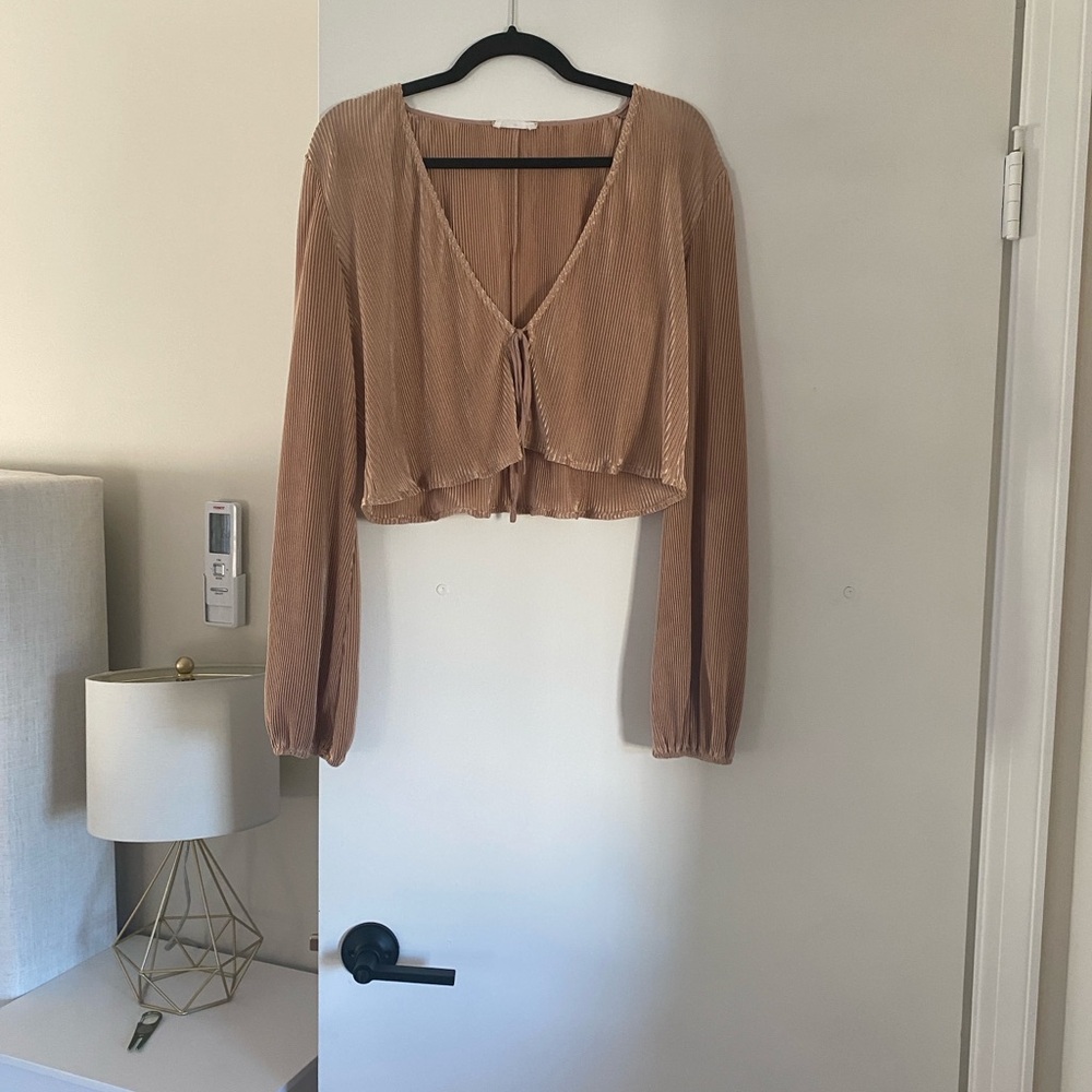 vestique Tan V-Neck Tie-Front Cropped Blouse